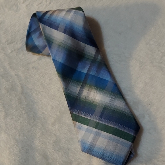 Van Heusen Other - VAN Heusen Men's Silk Tie